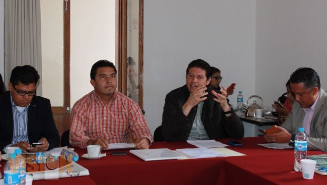 Alfonso Martínez hace un llamado a la inclusión de las mujeres en Consejo Económico y Social.