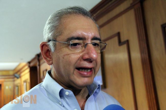 Se congratula Salvador Vega por permanencia de Arzobispo Suárez.