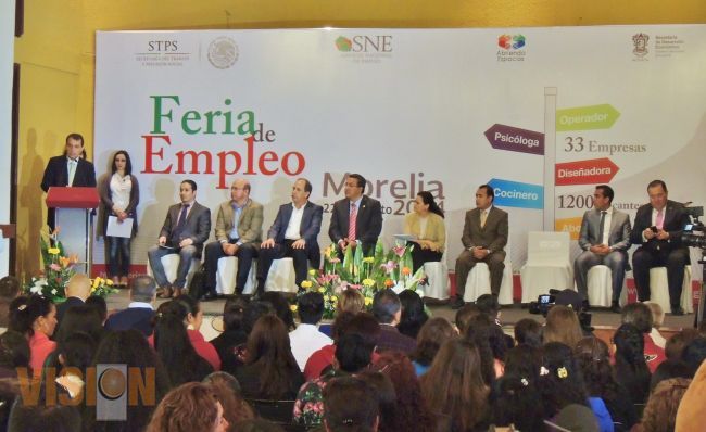 Cerca de 7 Mil vacantes se ofertarán durante la Feria del Empleo en Morelia.