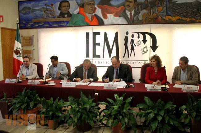 Firman Convenio Sepomex e IEM para fortalecer el voto de los michoacanos en el extranjero. 
