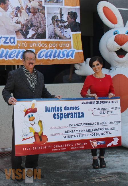 Recibe DIF municipal donativo de Abarrotera del Duero por  más de 87 mil pesos