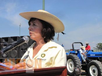 Desarrollo Rural entrega apoyos en el Ejido de Nueva Italia 