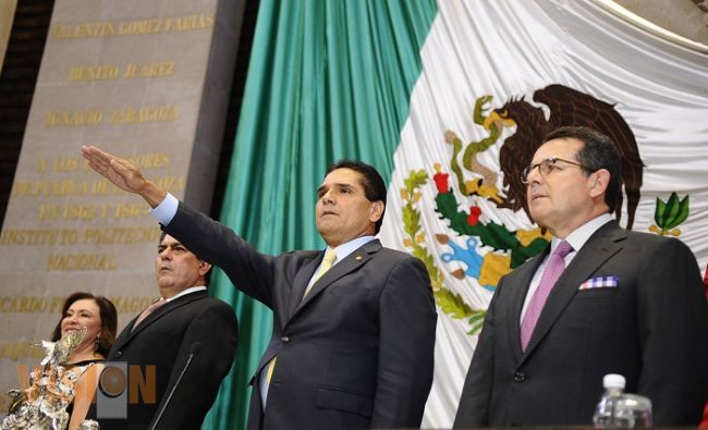  Silvano Aureoles Conejo, toma protesta como Presidente de la Mesa Directiva de la Cámara Baja
