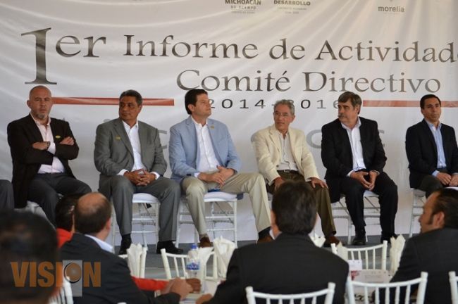 Asiste Rector de la UMSNH al Informe del CMIC