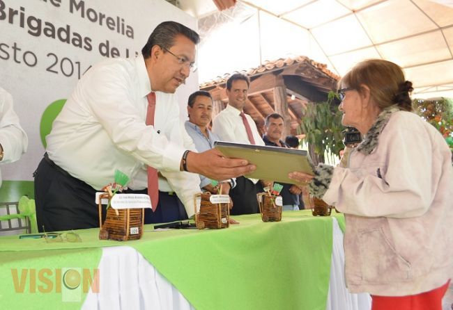 Reconocen a brigadistas de limpieza en su vigésimo aniversario