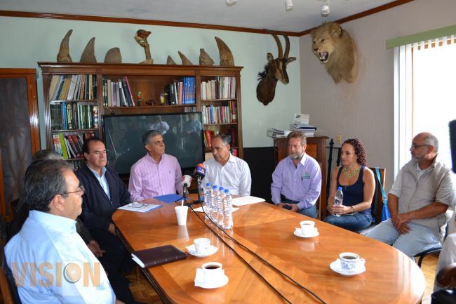 Integran comité de contraloría social en el Zoológico de Morelia.