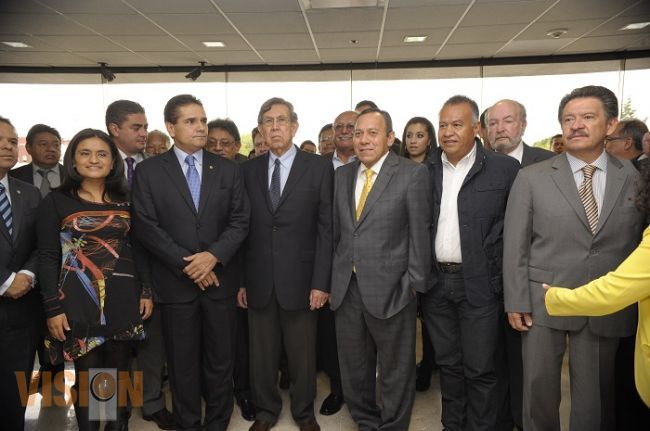 Avanza México en la construcción de mecanismos de democracia participativa: Silvano Aureoles