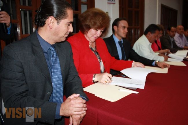 Fortalecen transparencia con firma de convenio interinstitucional 