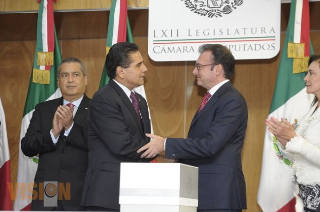 Presupuesto 2015 debe fortalecer programas contenidos en el Plan Nacional de Desarrollo