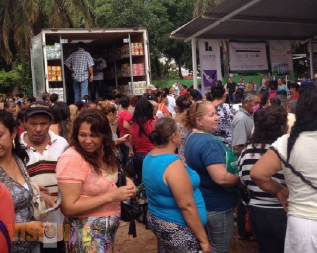 Cinco mil personas de Tierra Caliente son beneficiadas con Feria de Atención Integral