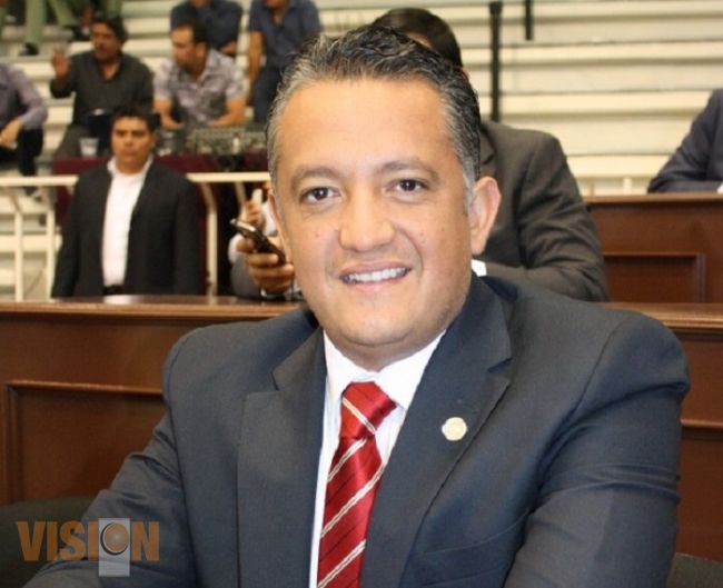 Gobierno del PRD incubaron en Michoacán grupos criminales: Bertín Cornejo