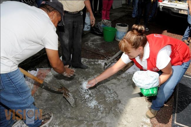 Imparten capacitación para fabricación de láminas de fibrocemento a trabajadores del DIF Michoacán 
