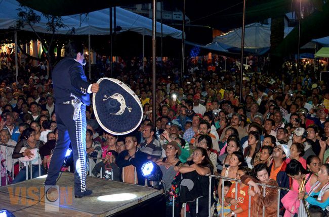 Con magno concierto de Juan Valentín y el Mariachi Ordaz de Purepero se cierran los festejos de la 