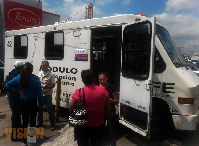 Instalan módulo del INE en el mercado independencia.
