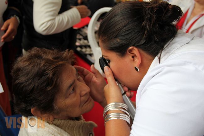  Benefician a 31 ciudadanos con el programa de operación de cataratas