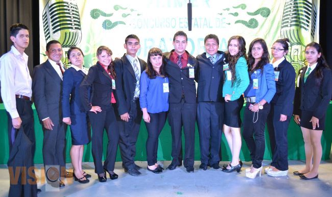 Plantel Conalep Uruapan obtiene primer lugar en concurso estatal de oratoria.