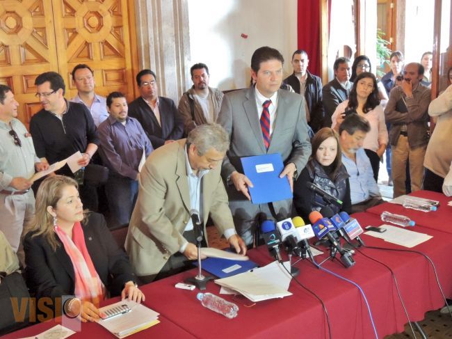 Periodistas entregan al Congreso del Estado iniciativa de Ley para la Protección de los Periodistas
