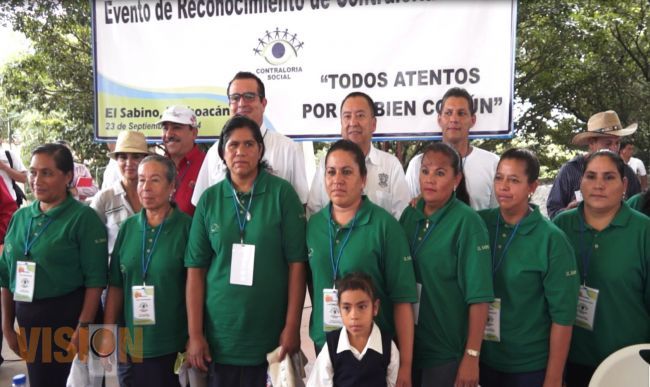 Michoacán compite por premio nacional a través de la contraloría social de “el sabino”.