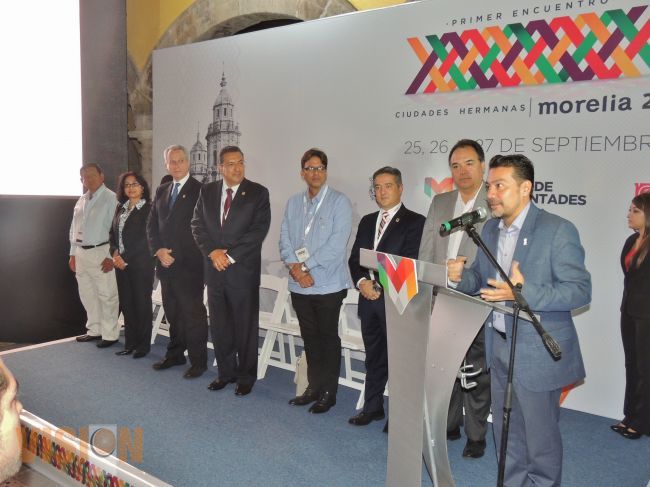 Se realiza el Encuentro de Ciudades hermanas de Morelia.