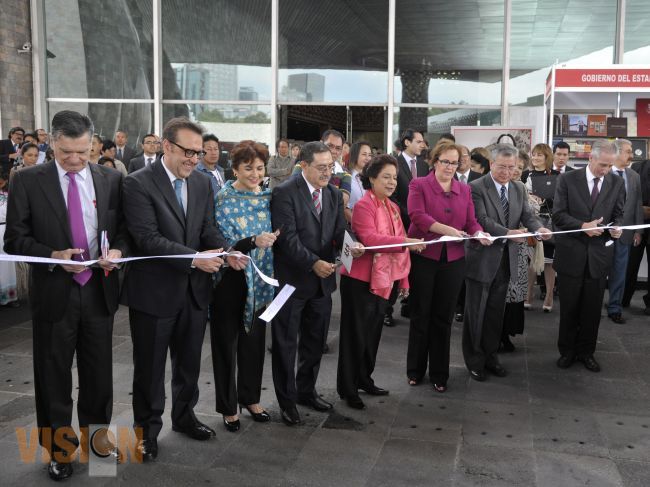 Catherine Ettinger inaugura la XXVI Feria Internacional del Libro de Antropología e Historia.