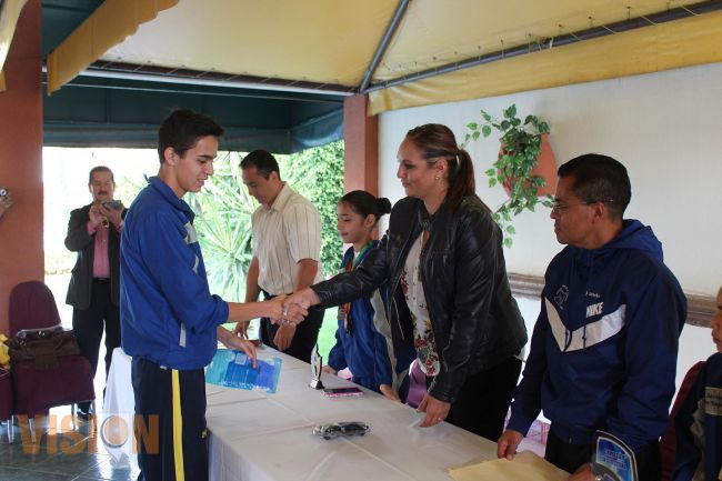 Promueve Secretaría de Educación práctica deportiva a través de los CEFODES.