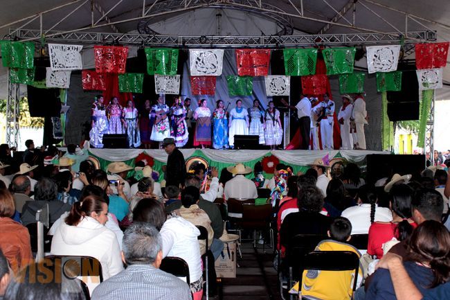 Clausuran diplomado de lengua purépecha en el Foro Cultural Izazaga