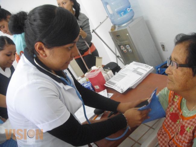 Brindan atención medica a Morelianos.