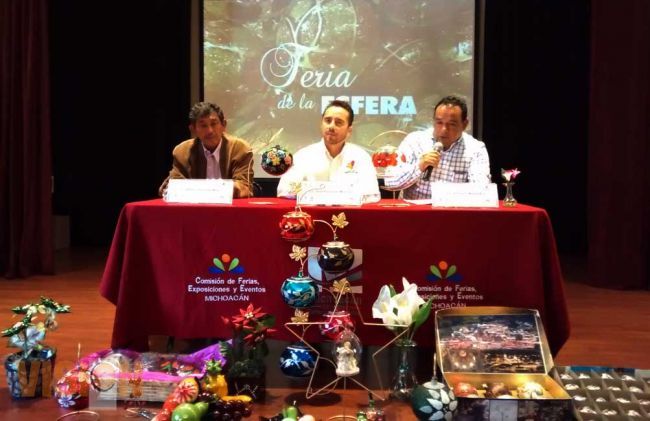 Dan a conocer la 15ª feria de la esfera en Tlalpujahua. 