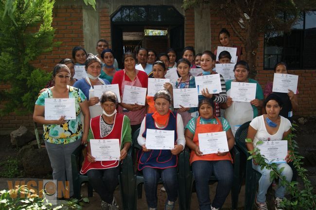 Sne clausura cursos de capacitación en beneficio de buscadores de empleo.
