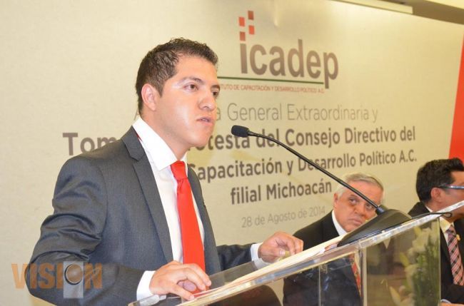 Priismo michoacano promueve debate entre la juventud: Marco Polo Aguirre 