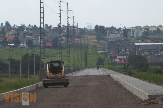 Obras de pavimentación en área rural de Morelia, por un municipio transitable y mejores servicios.
