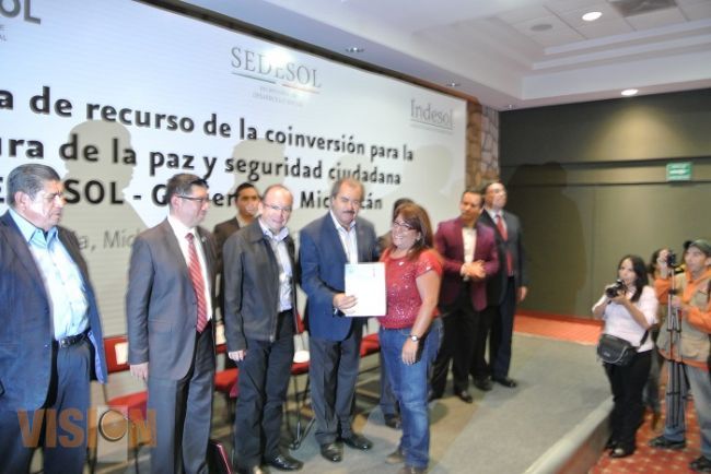 Entrega Sedesol y Gobierno del Estado recursos a OSC´s