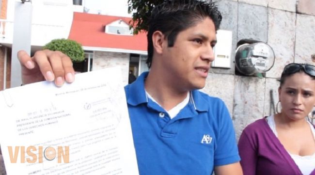 Movimiento Ciudadano y jóvenes michoacanos exigen a la CNDH actúe en el caso de Ayotzinapa