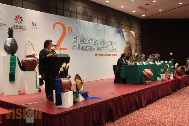 Comparten docentes prácticas educativas innovadoras.