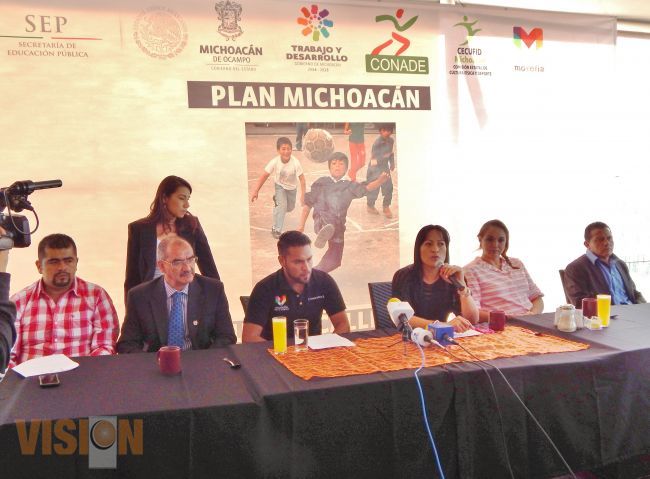 Presentan la Etapa Estatal del Torneo de Futbol Callejero Michoacán 2014. 