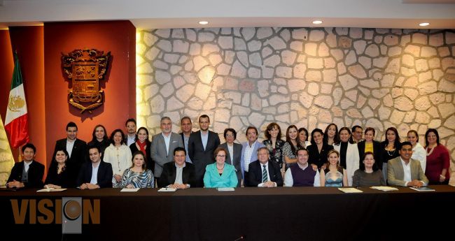 DIF Nacional anuncia apoyo extraordinario por 20 mdp para Michoacán.