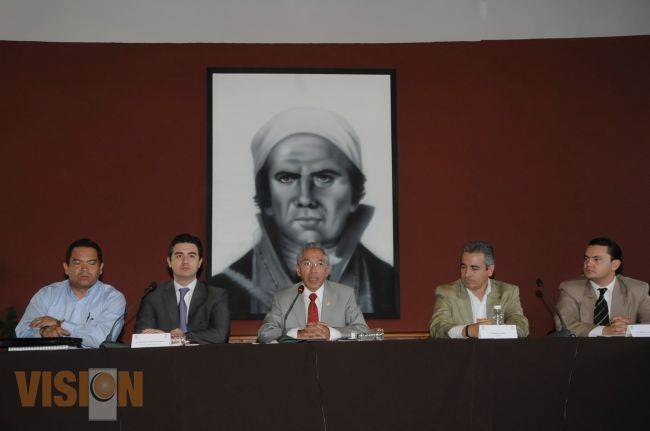El reto más importante es tener instituciones sólidas, responsables y que den credibilidad: SJG.