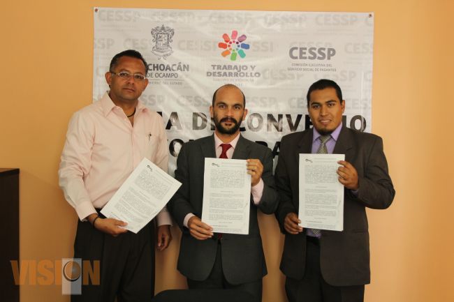Enseñanza de idiomas, otra vertiente del servicio social.