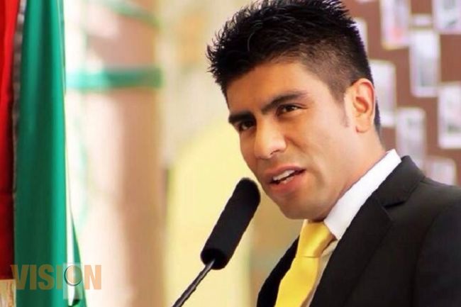 Carlos Paredes sólo ha dividido a alcaldes perredistas: Juan Luis Contreras