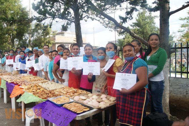 SNE lleva cursos de capacitación a comunidades rurales.
