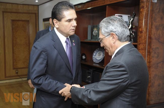 Finalmente se escucha llamado de Silvano Aureoles