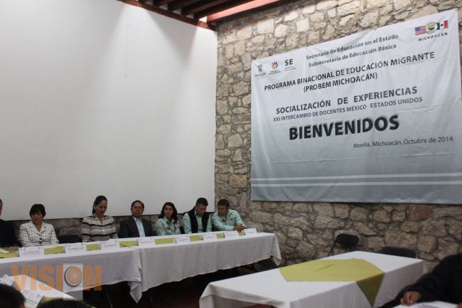 Exponen docentes resultados de intercambio Binacional.