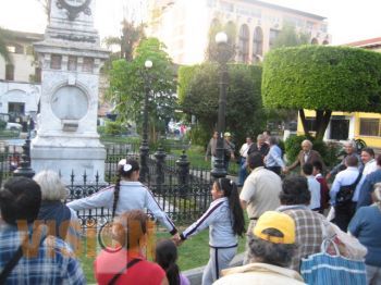 Ciudadanos demandan esclarecer el paradero del busto