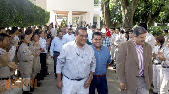 Heliodoro Cuiris, es el nuevo  director de Escuela Forestal