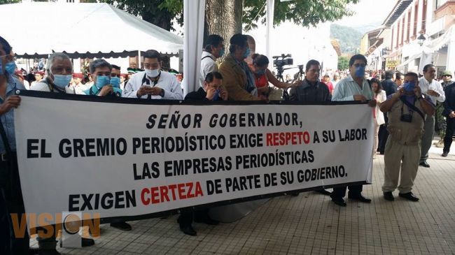 El Gobernador Jara sume en crísis a las editoras michoacanas