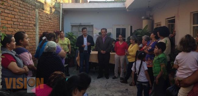 Unidos Ernesto Núñez y Carlos Río realizan gira en colonia de Morelia 