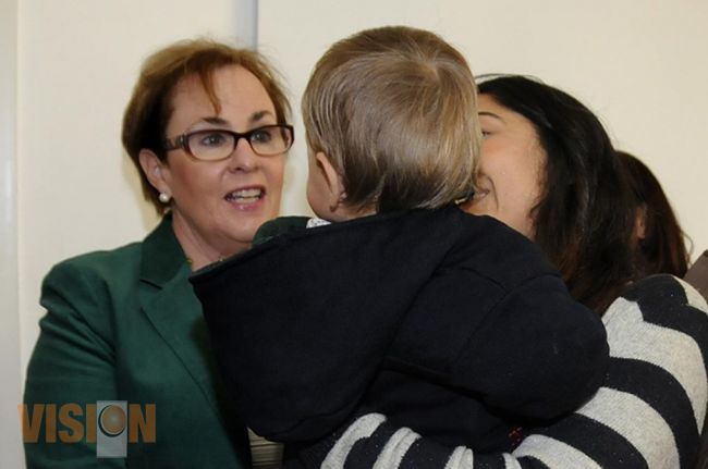 DIF Michoacán entrega en adopción a cuatro pequeños.