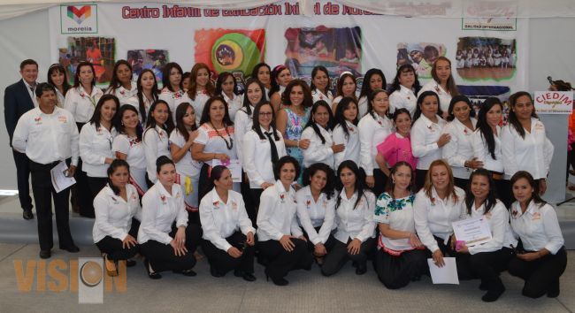 Maggy Oribio asiste al 5° aniversario del Centro Infantil de Educación Inicial de Morelia (ciedim)