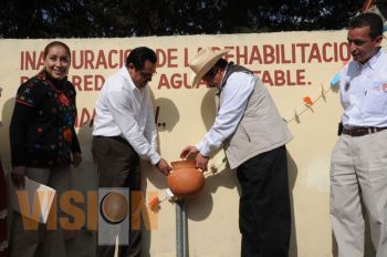 El Gobernador Leonel Godoy Inaugura obras en Charapan