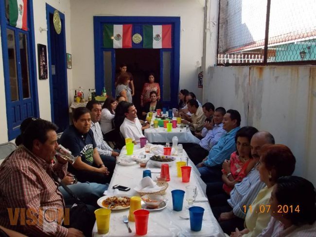Festeja con alegría y regocijo su onomástico el colega Ernesto León Ávila